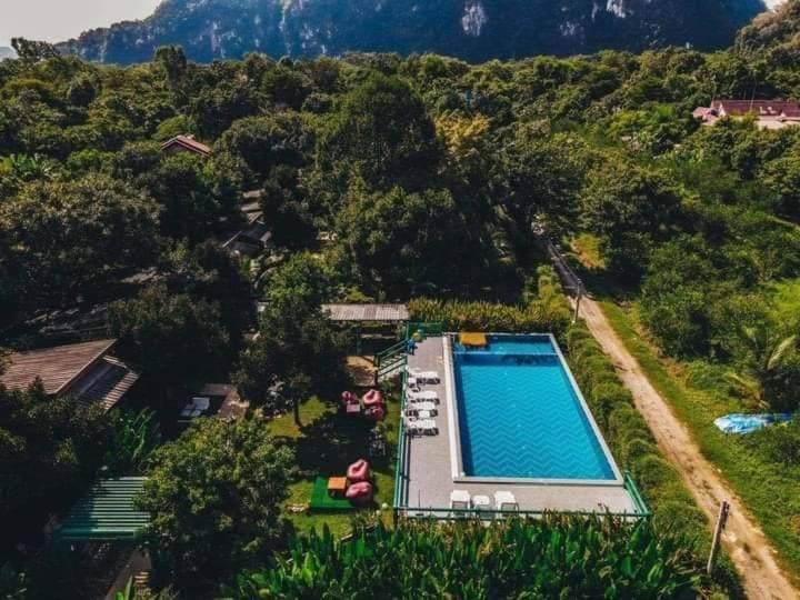 Royal Bamboo Hostel-Sha Certified Khao Sok National Park ภายนอก รูปภาพ