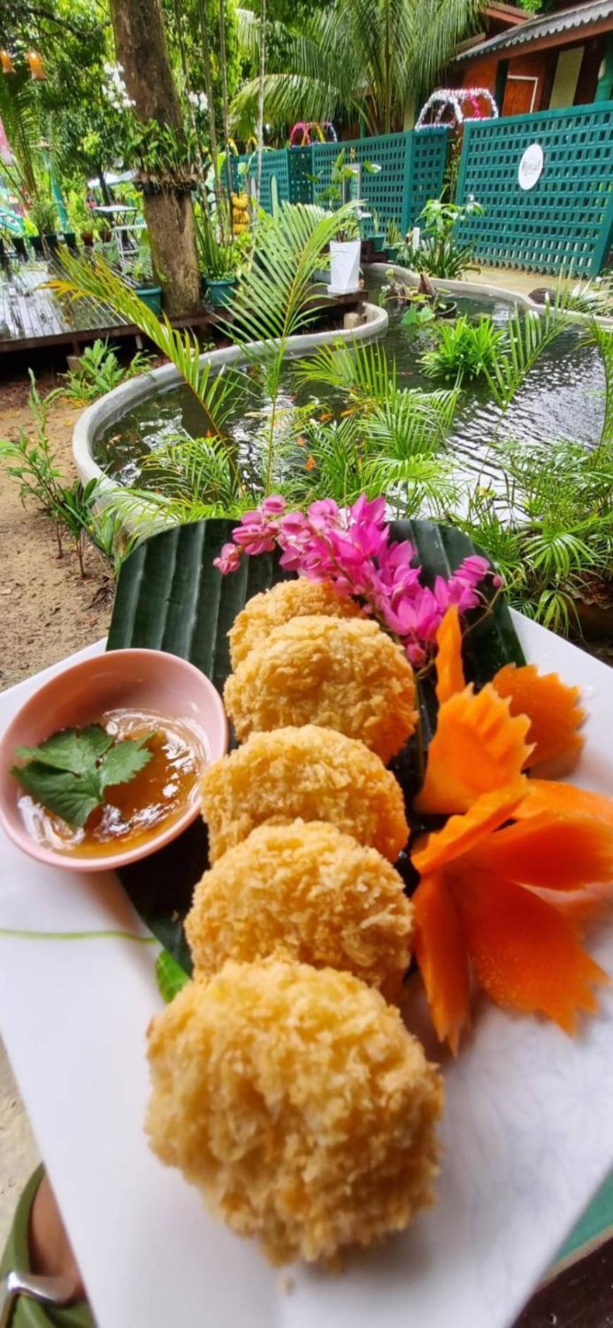Royal Bamboo Hostel-Sha Certified Khao Sok National Park ภายนอก รูปภาพ